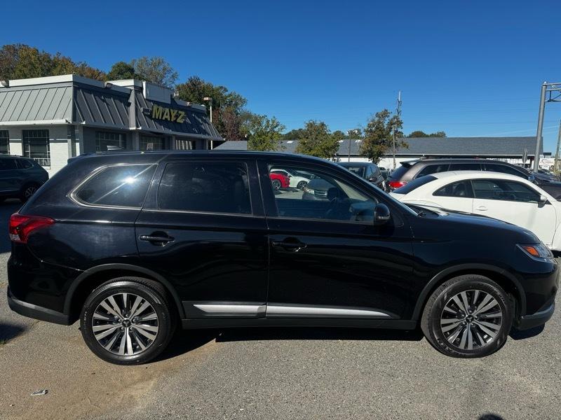 Mitsubishi Outlander SE 2WD 2019