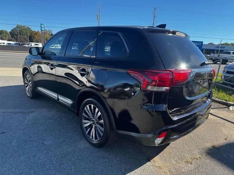 Mitsubishi Outlander SE 2WD 2019