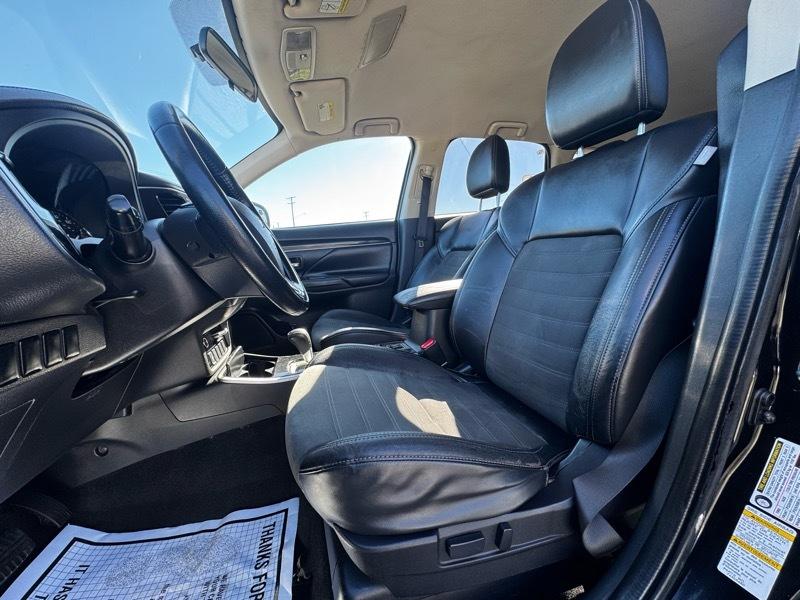 Mitsubishi Outlander SE 2WD 2019