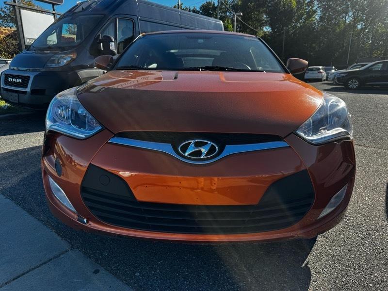 Hyundai Veloster Base 6MT 2017