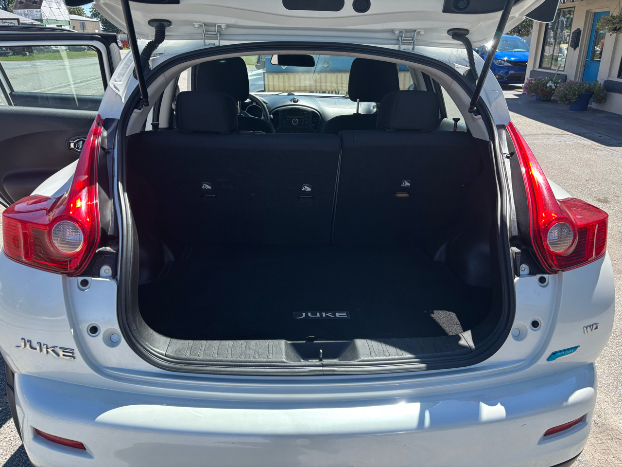 Nissan Juke S AWD 2013