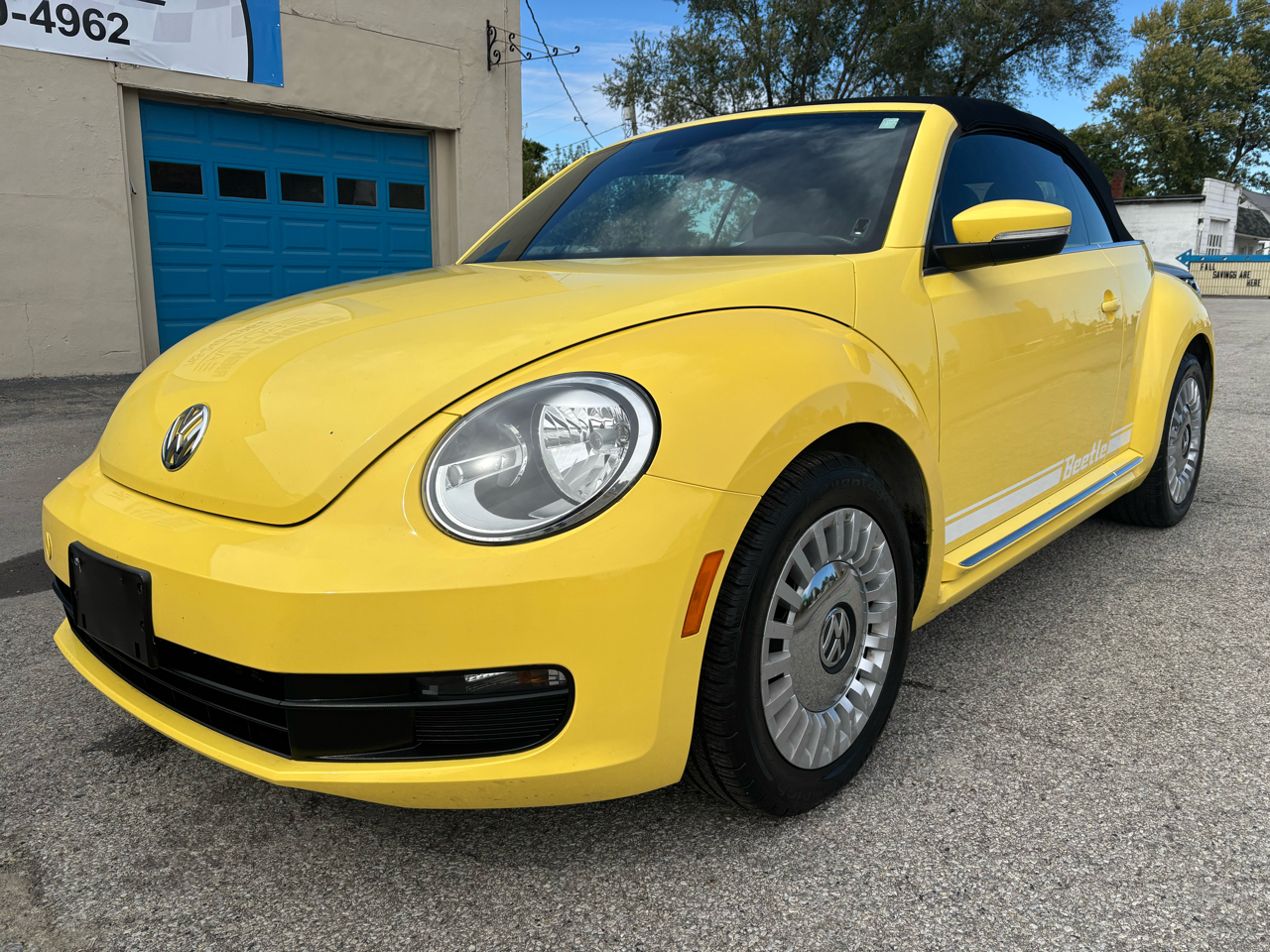 Volkswagen Beetle 1.8T PZEV Convertible 2015
