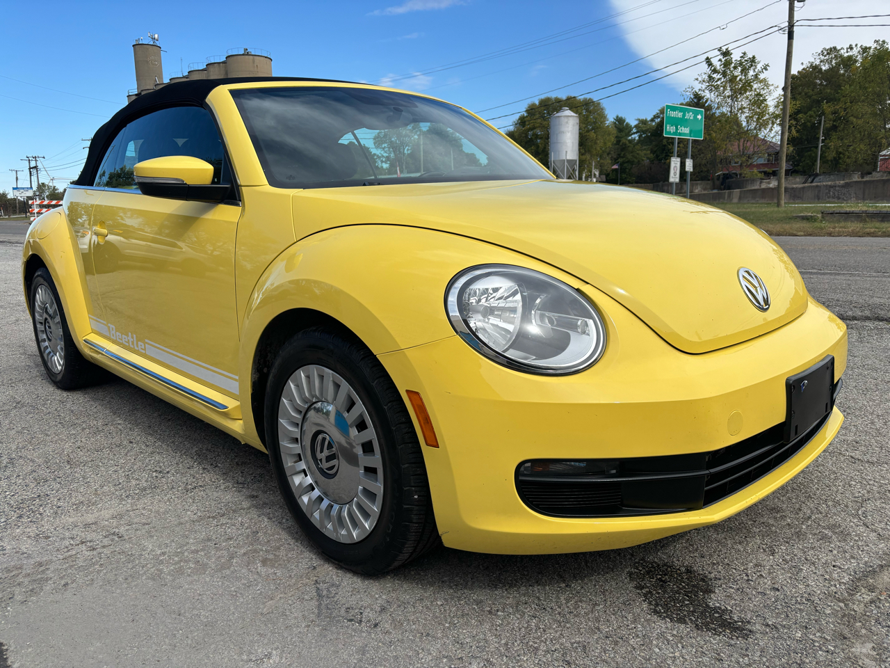 Volkswagen Beetle 1.8T PZEV Convertible 2015