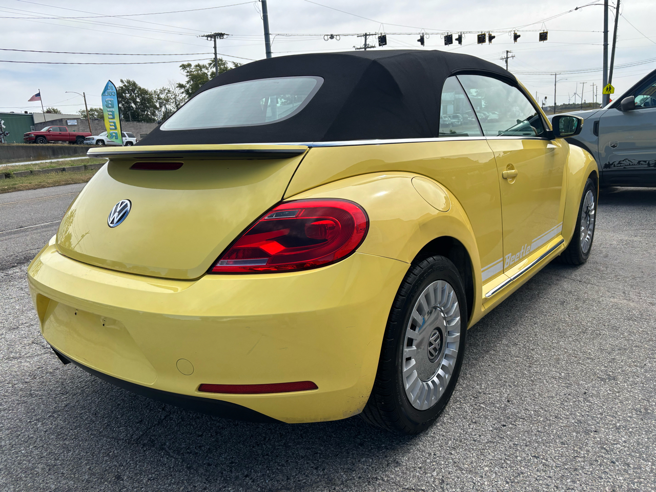 Volkswagen Beetle 1.8T PZEV Convertible 2015