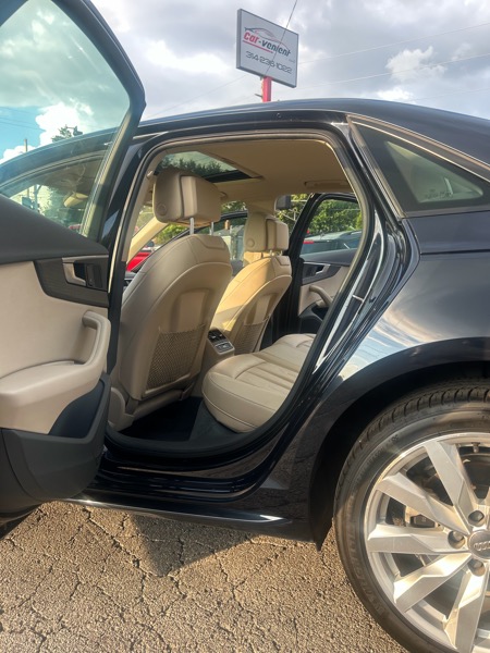 Audi A4 2.0T Premium Sedan 2018