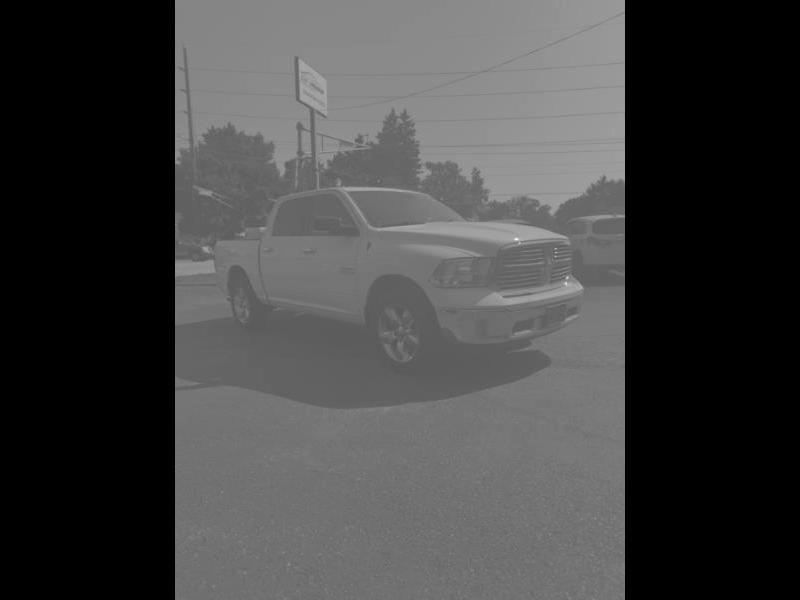 RAM 1500 SLT Crew Cab SWB 4WD 2017