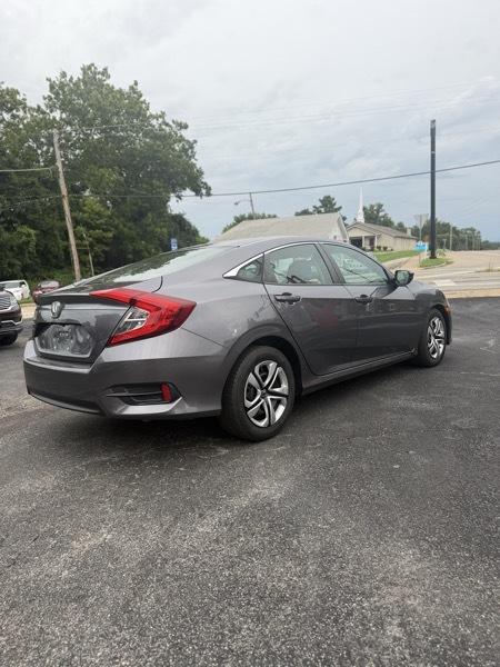 Honda Civic LX Sedan CVT 2018