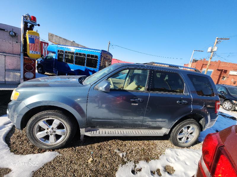 2011 Ford Escape XLT 4WD