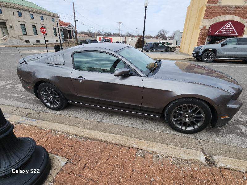 2014 Ford Mustang V6 Coupe