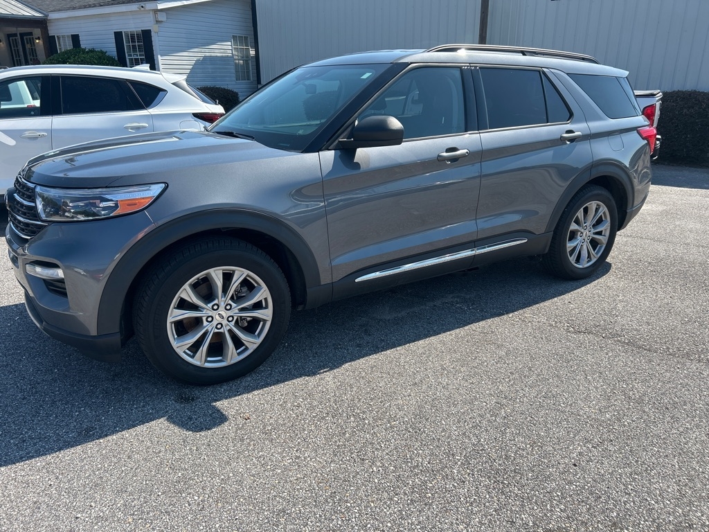 2022 Ford Explorer XLT RWD