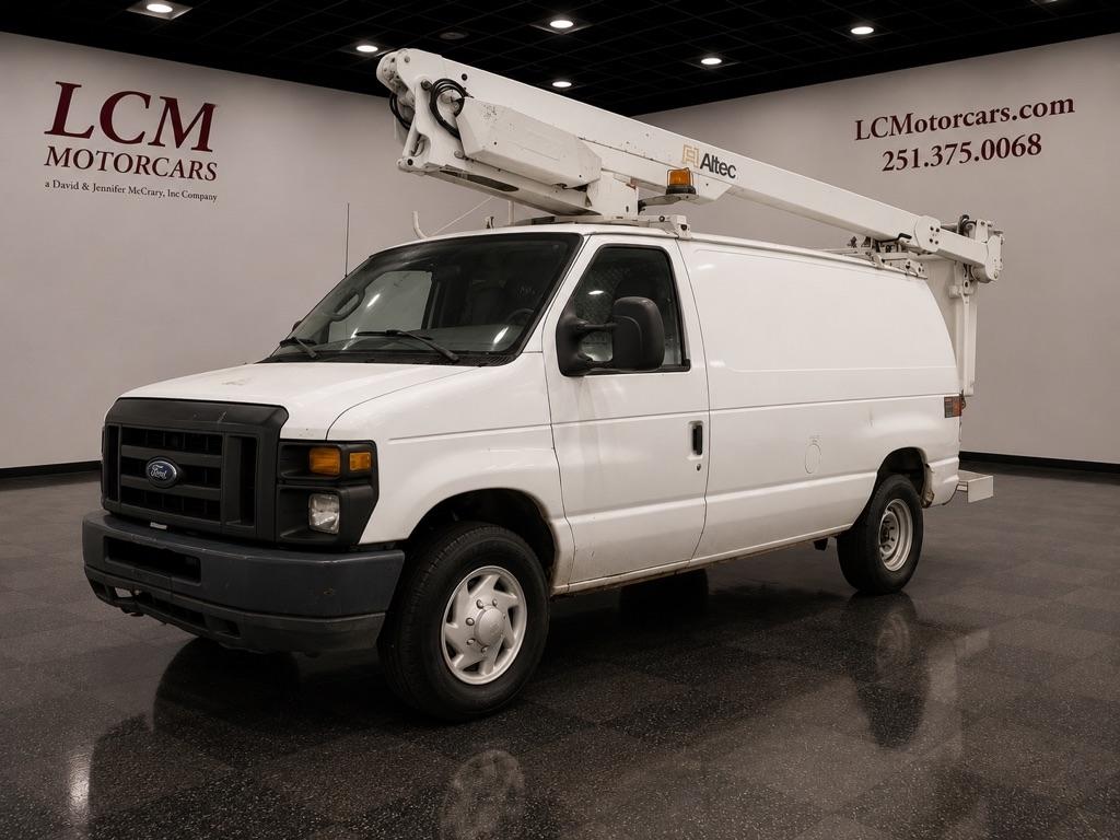 2010 Ford Econoline Cargo Van