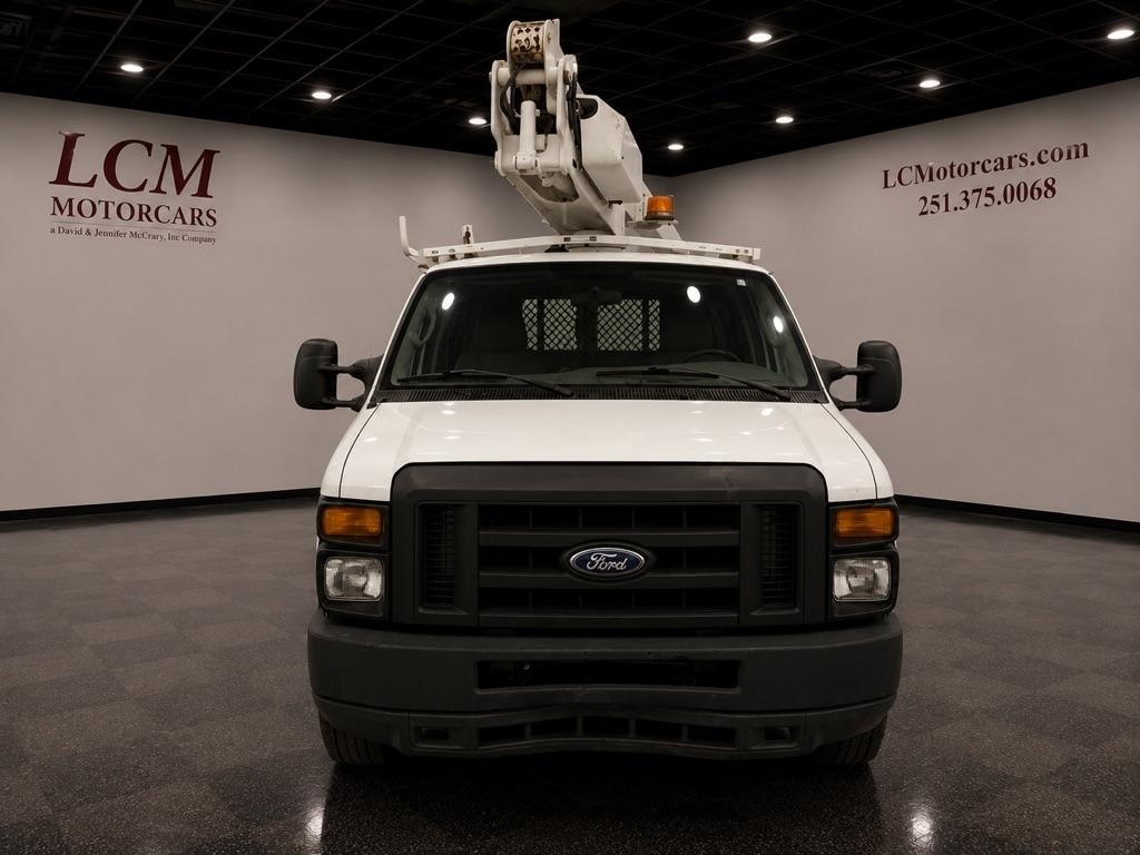 Ford Econoline Cargo Van E-350 Super Duty Commercial 2010