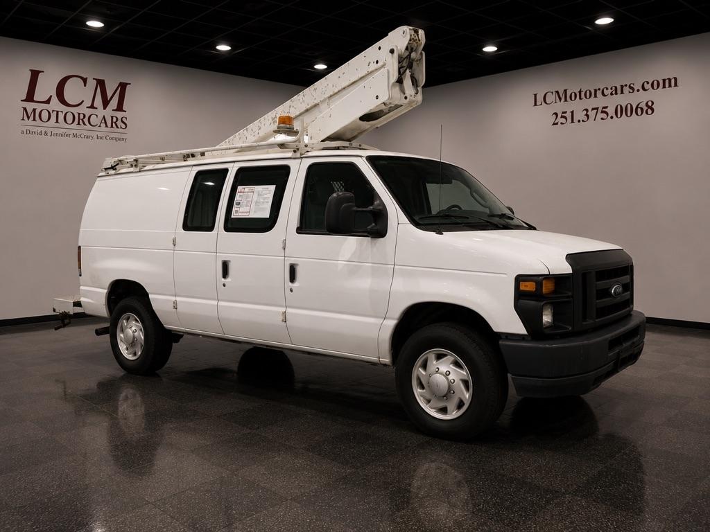 Ford Econoline Cargo Van E-350 Super Duty Commercial 2010