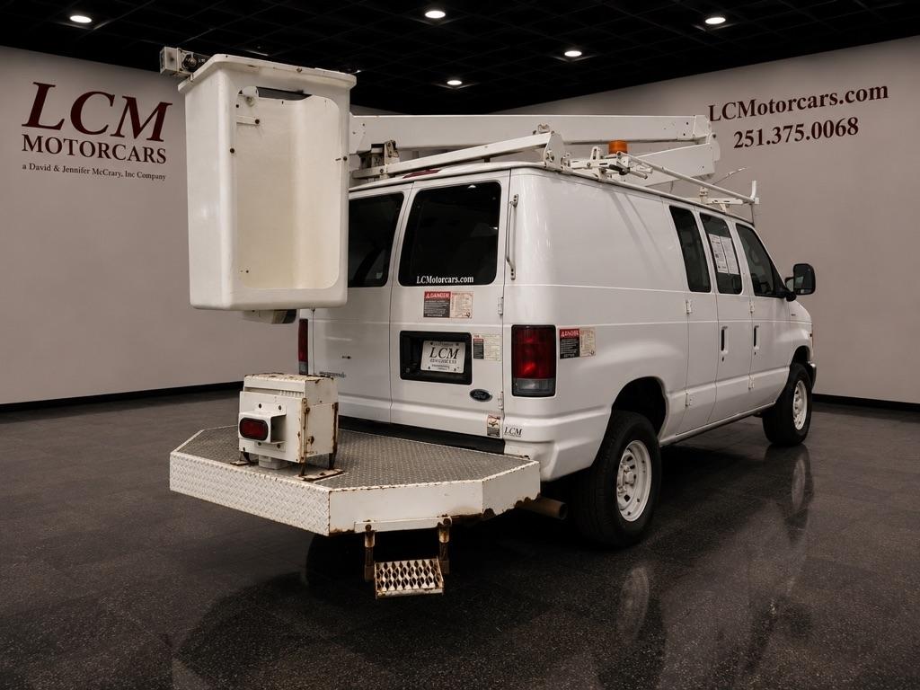 Ford Econoline Cargo Van E-350 Super Duty Commercial 2010