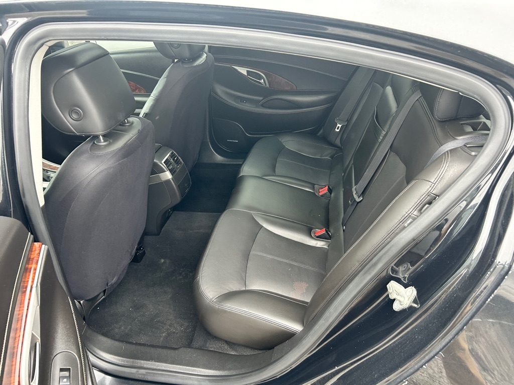 Buick LaCrosse 4dr Sdn CXS 3.6L 2010