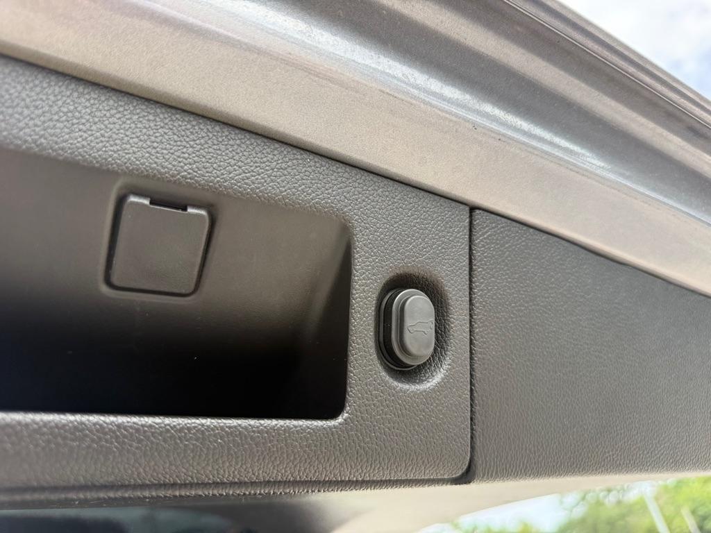 GMC Yukon XL 2WD 4dr SLT 2020