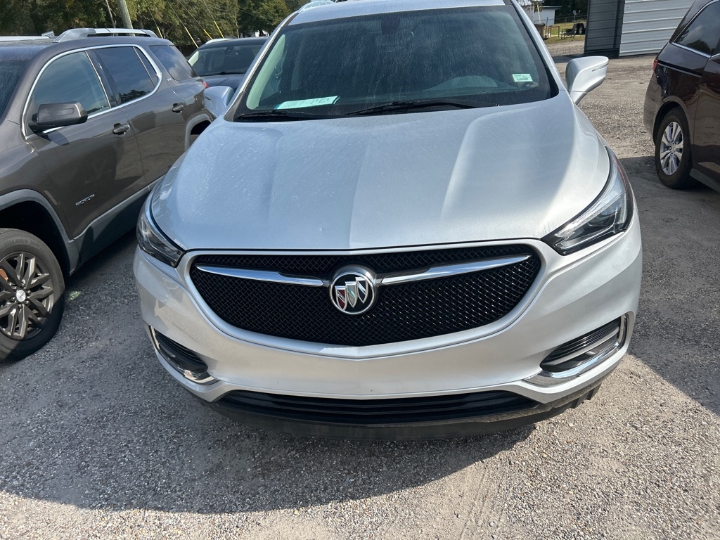 2020 Buick Enclave Essence photo 3