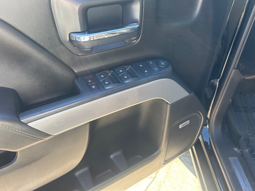 Chevrolet Silverado 1500 4WD Crew Cab 143.5" LT w/2LT 2017