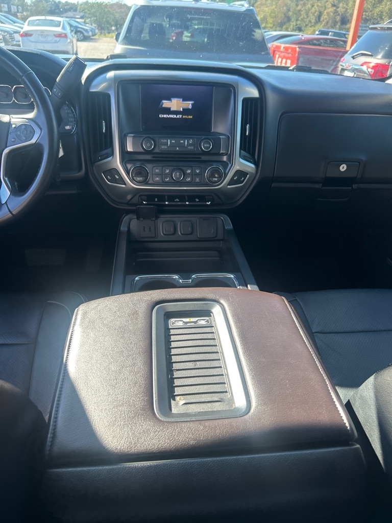 Chevrolet Silverado 1500 4WD Crew Cab 143.5" LT w/2LT 2017