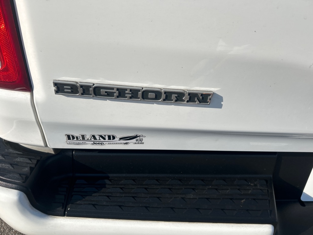 RAM 1500 Big Horn 4x2 Quad Cab 6'4" Box 2021