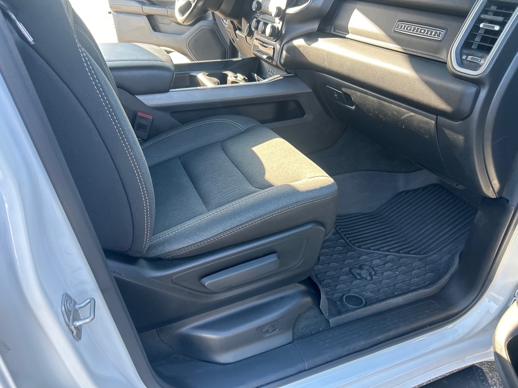 RAM 1500 Big Horn 4x2 Quad Cab 6'4" Box 2021