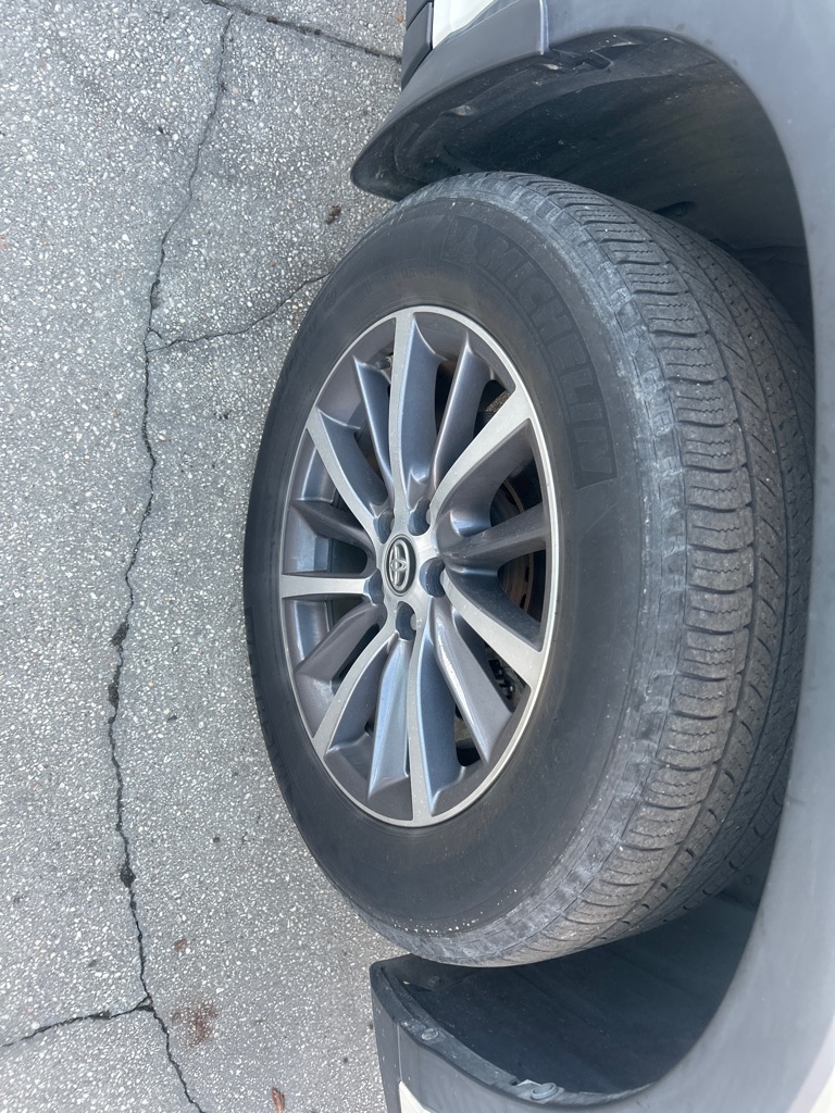 Toyota Highlander XLE V6 AWD (Natl) 2019