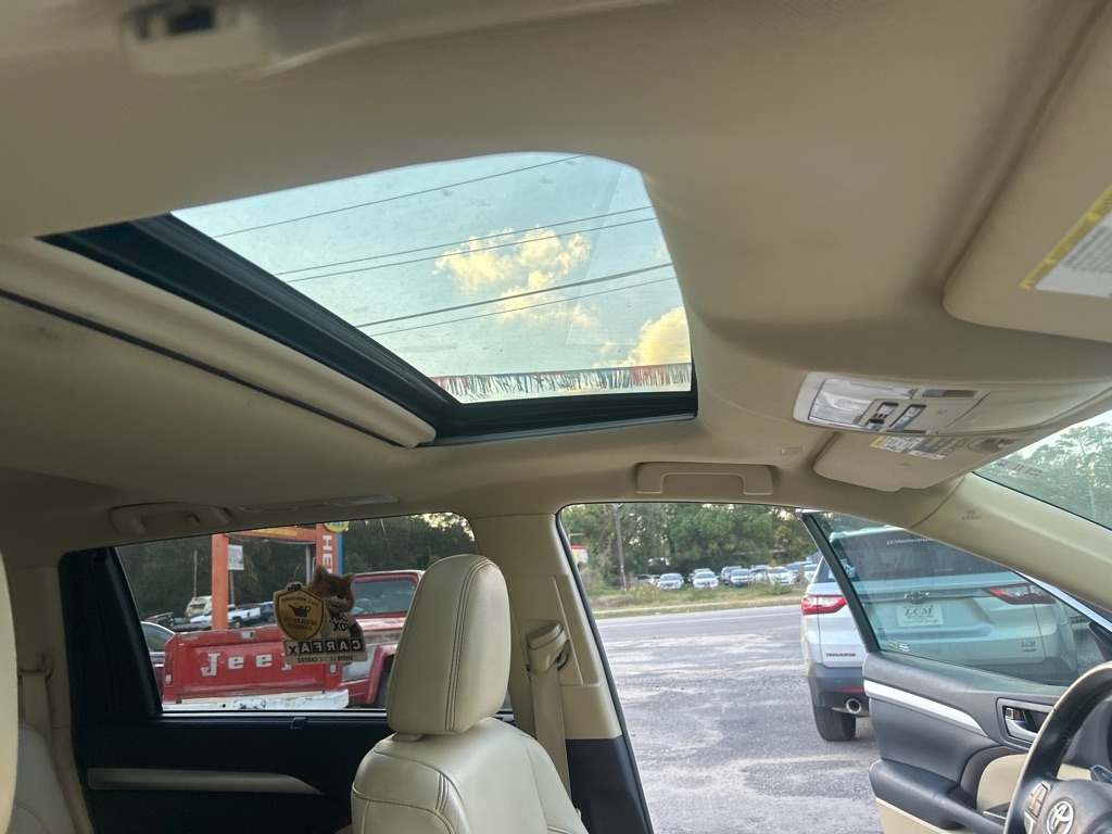 Toyota Highlander XLE V6 AWD (Natl) 2019