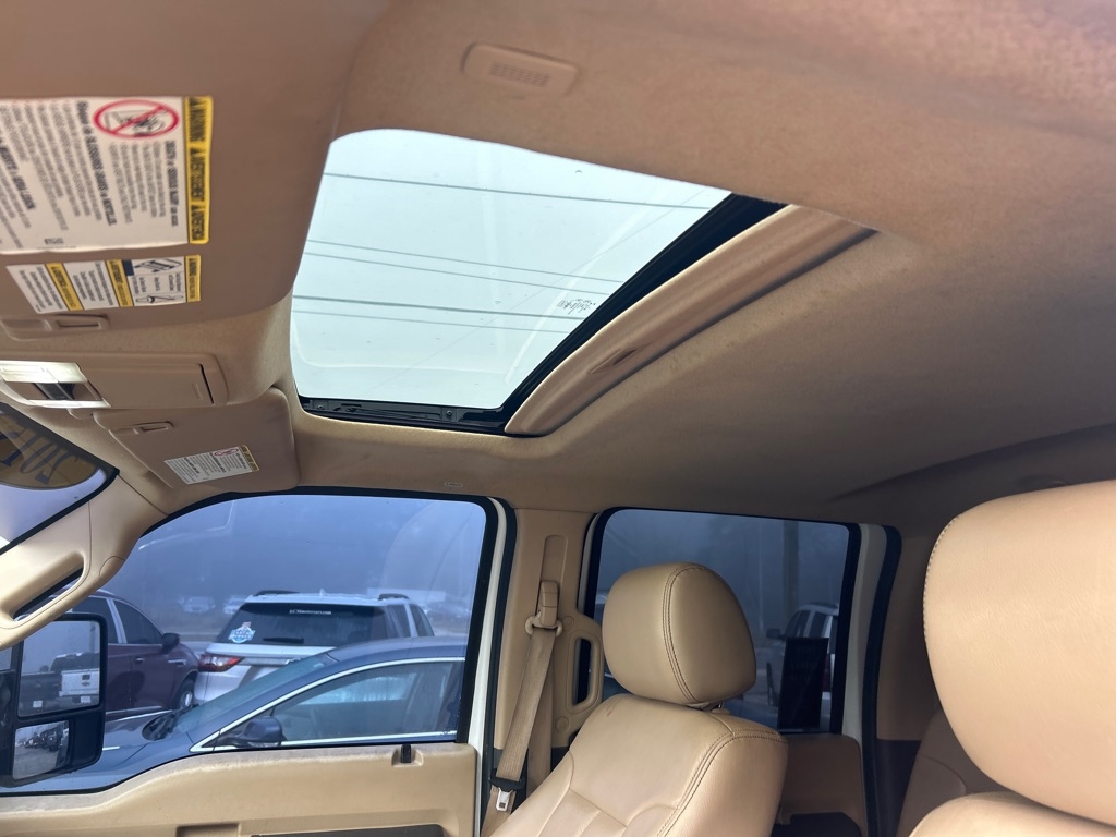 Ford Super Duty F-250 SRW 4WD Crew Cab 172" Platinum 2015