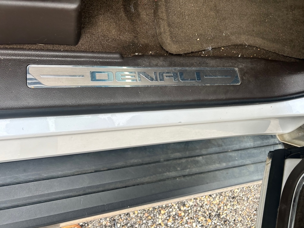 GMC Yukon 2WD 4dr Denali 2016