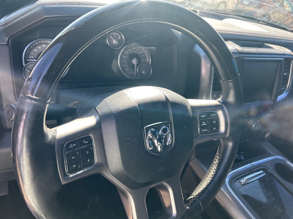 RAM 1500 Limited 4x2 Crew Cab 6'4" Box 2017