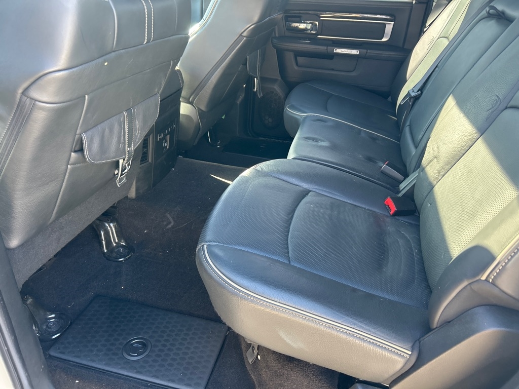 RAM 1500 Limited 4x2 Crew Cab 6'4" Box 2017