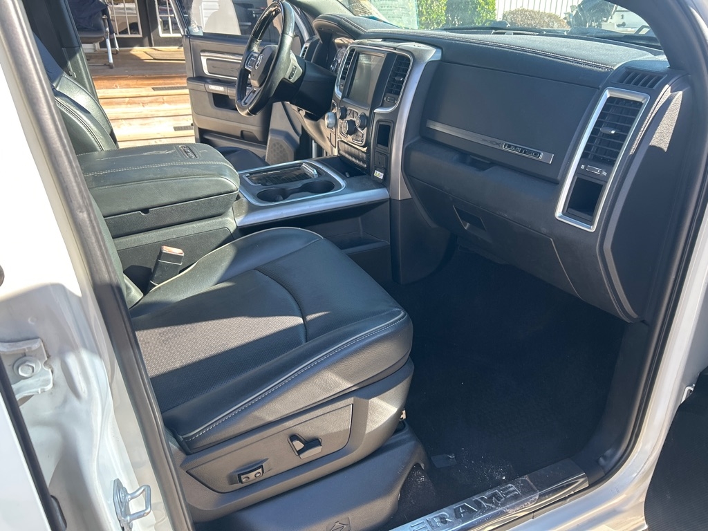 RAM 1500 Limited 4x2 Crew Cab 6'4" Box 2017