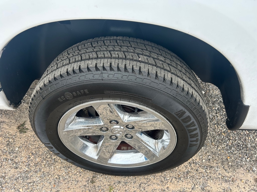 RAM 1500 2WD Reg Cab 120.5" Express 2012