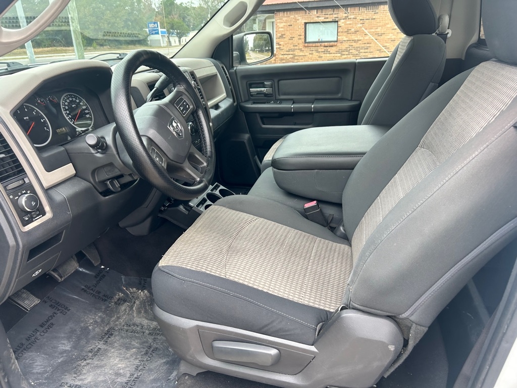 RAM 1500 2WD Reg Cab 120.5" Express 2012