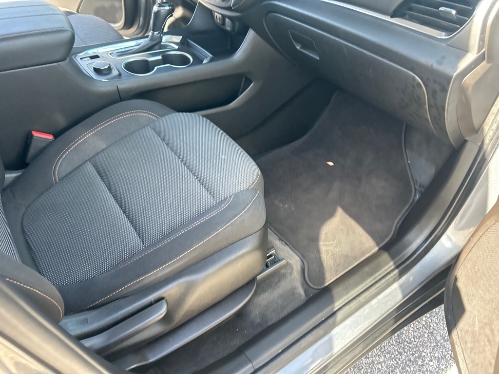 Chevrolet Traverse FWD 4dr LT Cloth w/1LT 2019