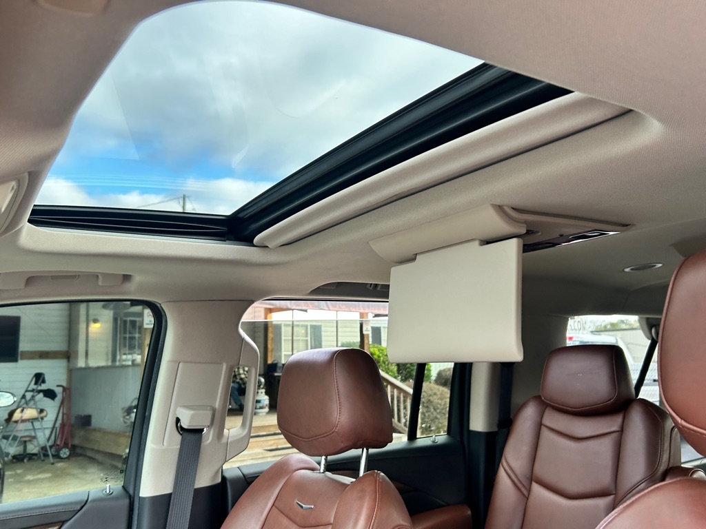 Cadillac Escalade ESV 2WD 4dr Premium Luxury 2019