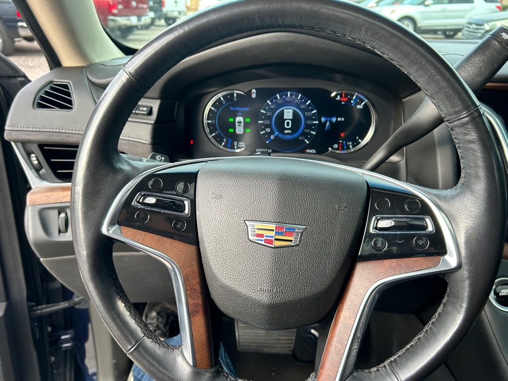 Cadillac Escalade ESV 2WD 4dr Premium Luxury 2019
