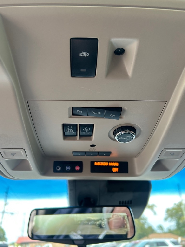 Cadillac Escalade ESV 2WD 4dr Premium Luxury 2019