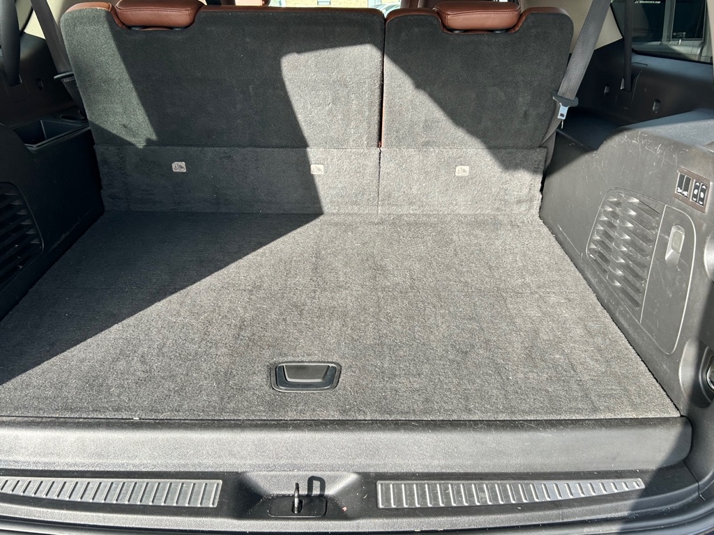 Cadillac Escalade ESV 2WD 4dr Premium Luxury 2019