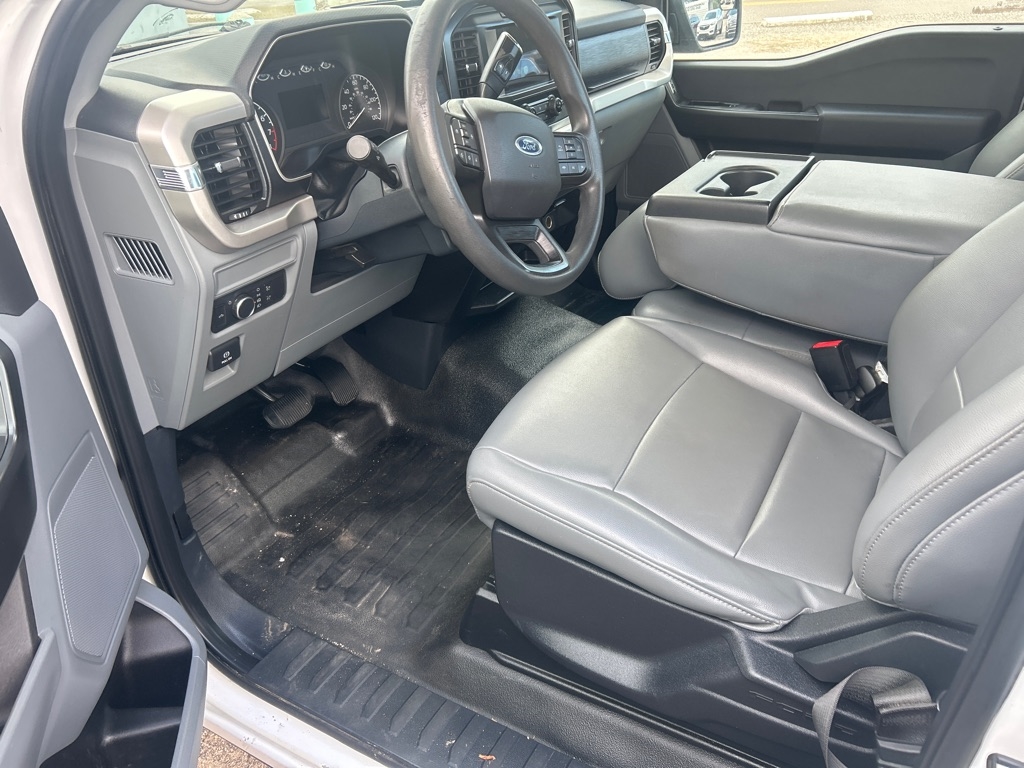 Ford F-150 XLT 2WD Reg Cab 8' Box 2021