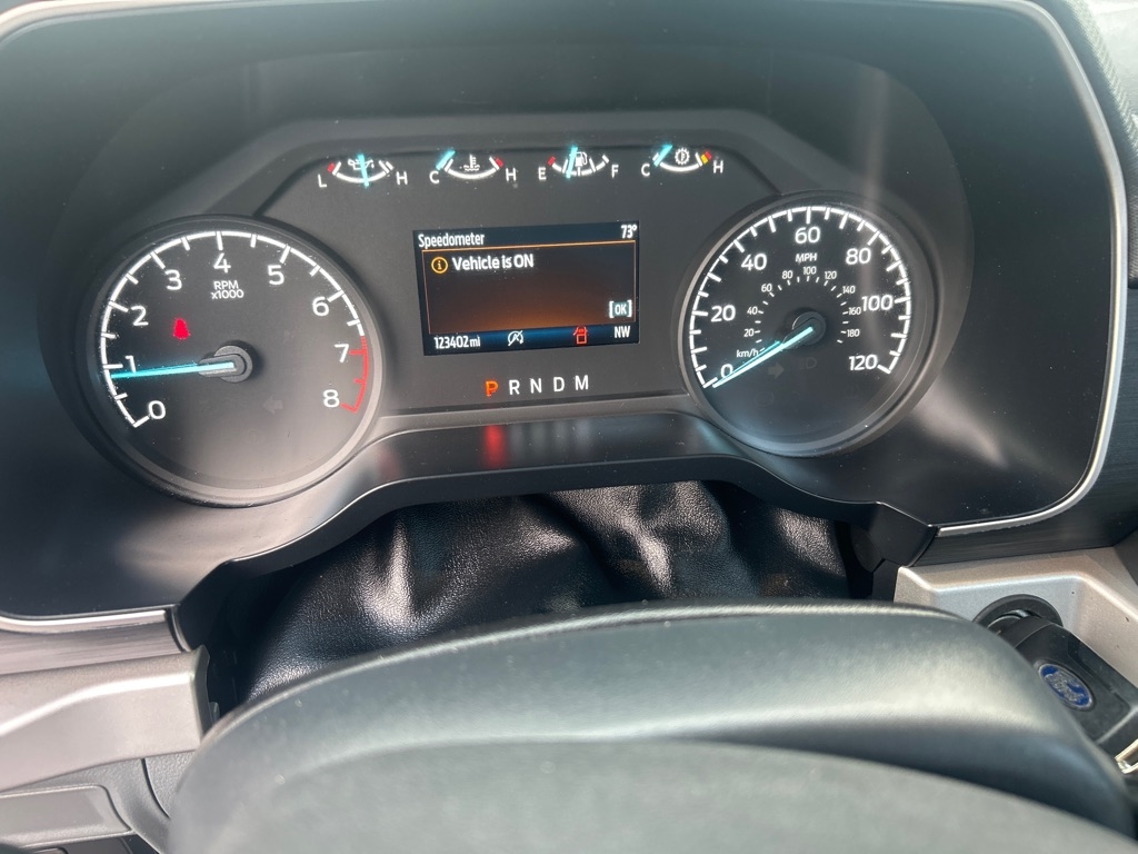 Ford F-150 XLT 2WD Reg Cab 8' Box 2021