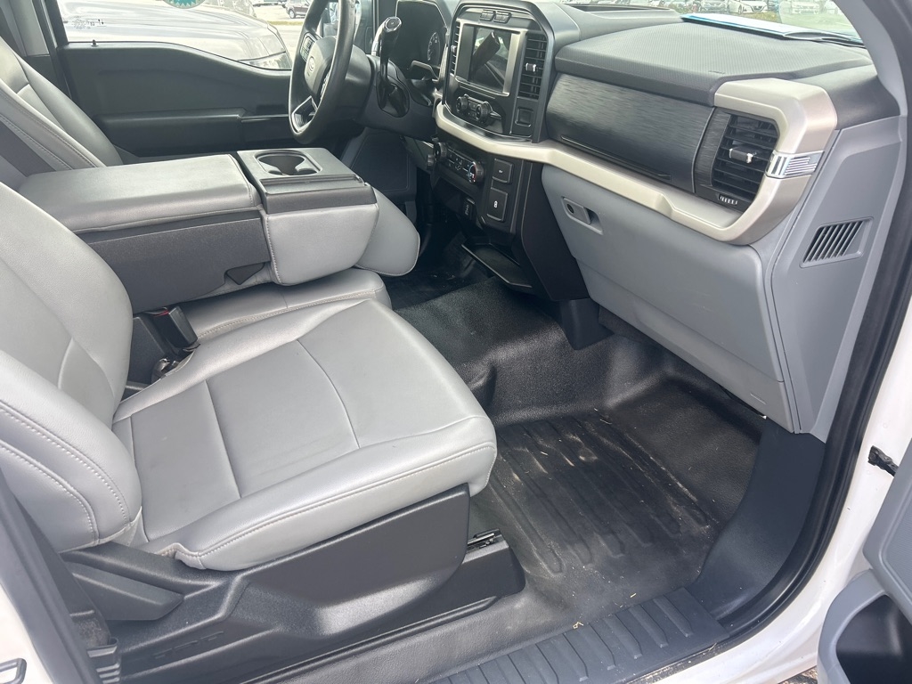 Ford F-150 XLT 2WD Reg Cab 8' Box 2021