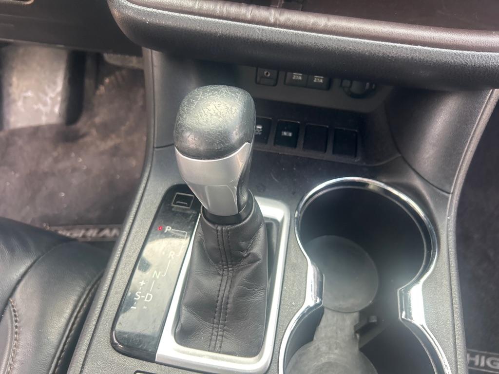 Toyota Highlander XLE V6 FWD (Natl) 2017