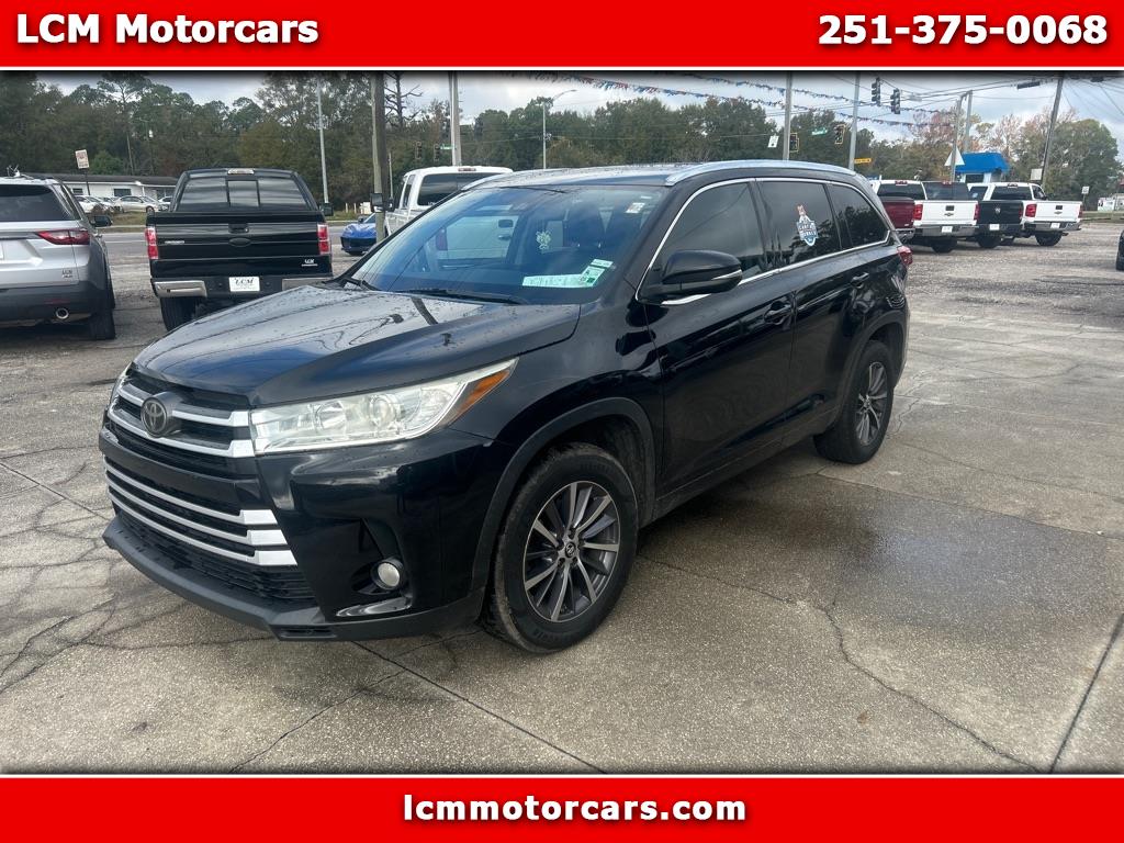 2017 Toyota Highlander XLE's photo