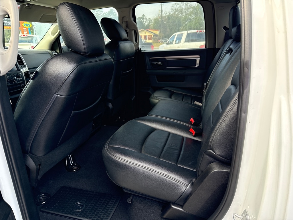 RAM 1500 Classic Big Horn 4x4 Crew Cab 6'4" Box 2019