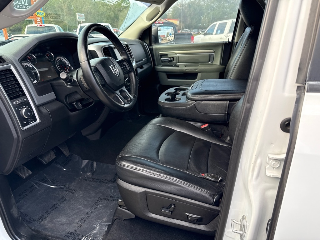 RAM 1500 Classic Big Horn 4x4 Crew Cab 6'4" Box 2019