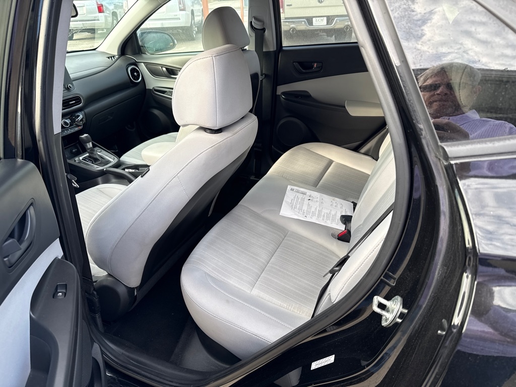 Hyundai Kona SEL Auto FWD 2022