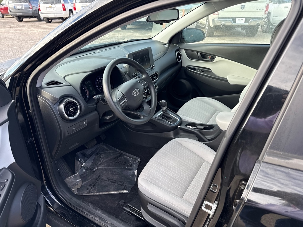 Hyundai Kona SEL Auto FWD 2022