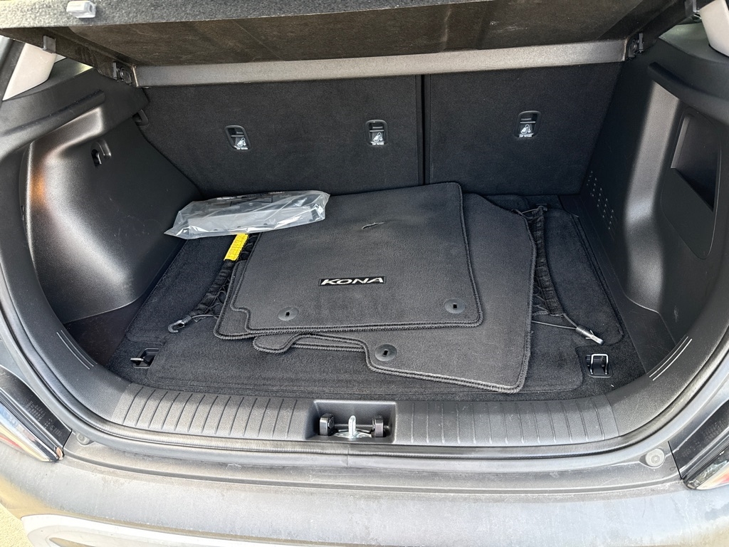 Hyundai Kona SEL Auto FWD 2022