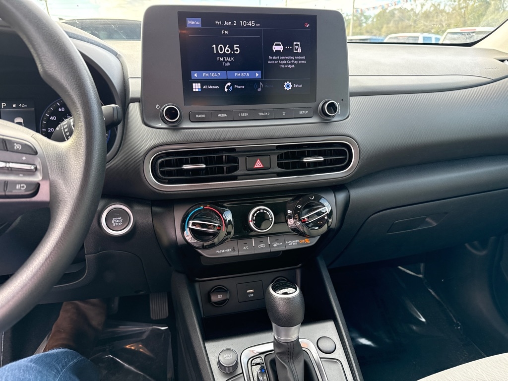 Hyundai Kona SEL Auto FWD 2022